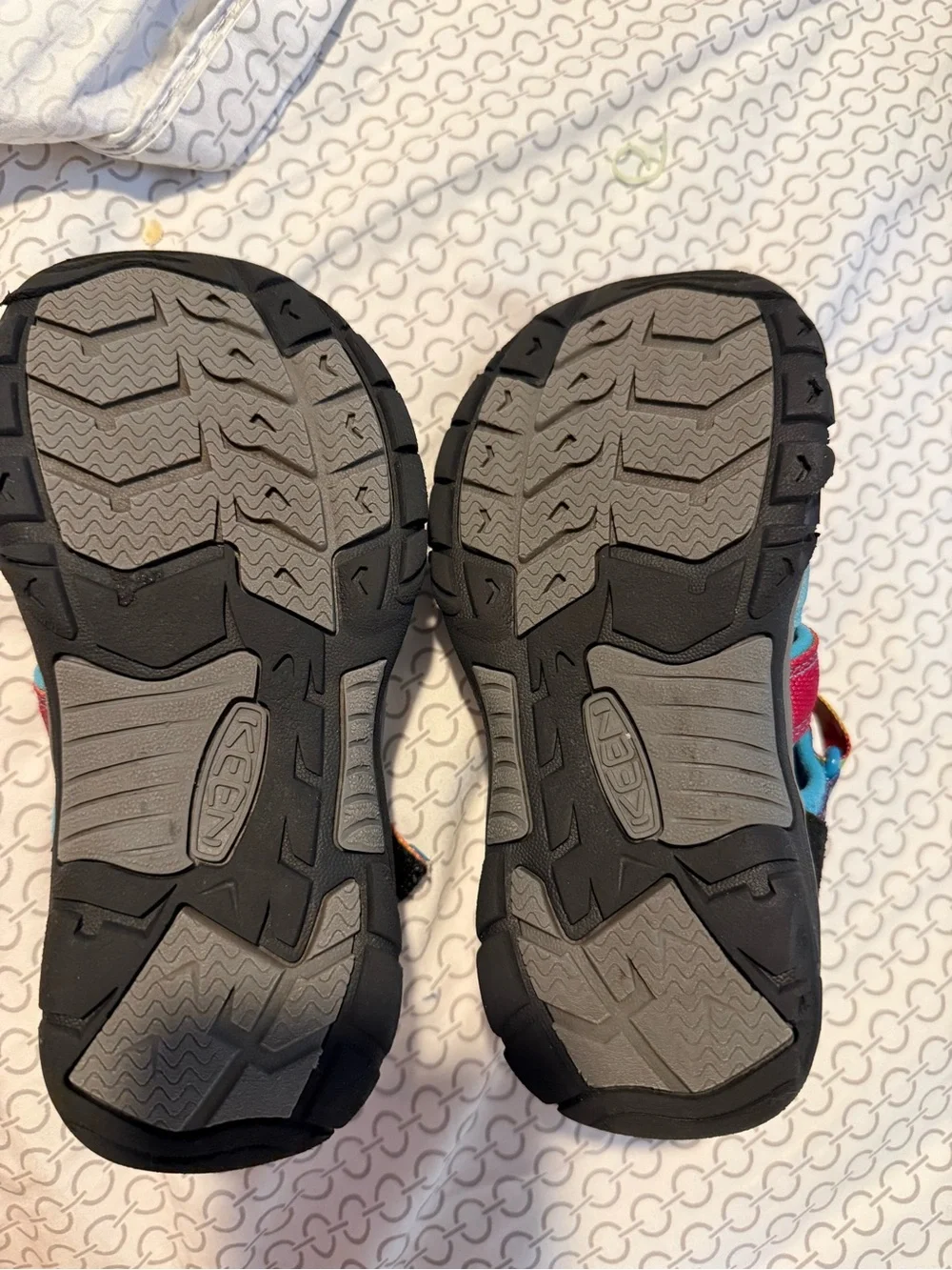 Keen Kids Multicolor Rainbow Strap Closed-Toe Sandals